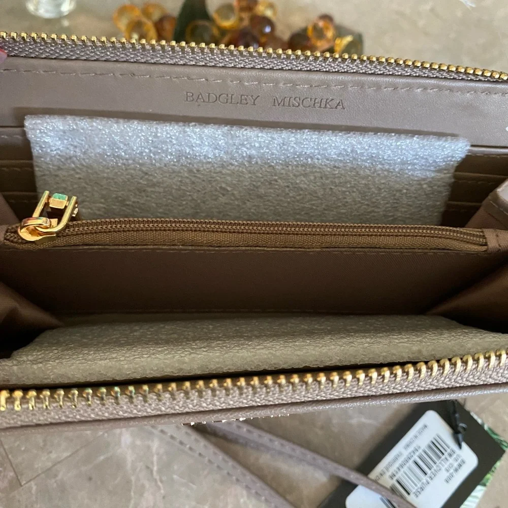 BADGLEY MISCHKA Phone Case Wallet